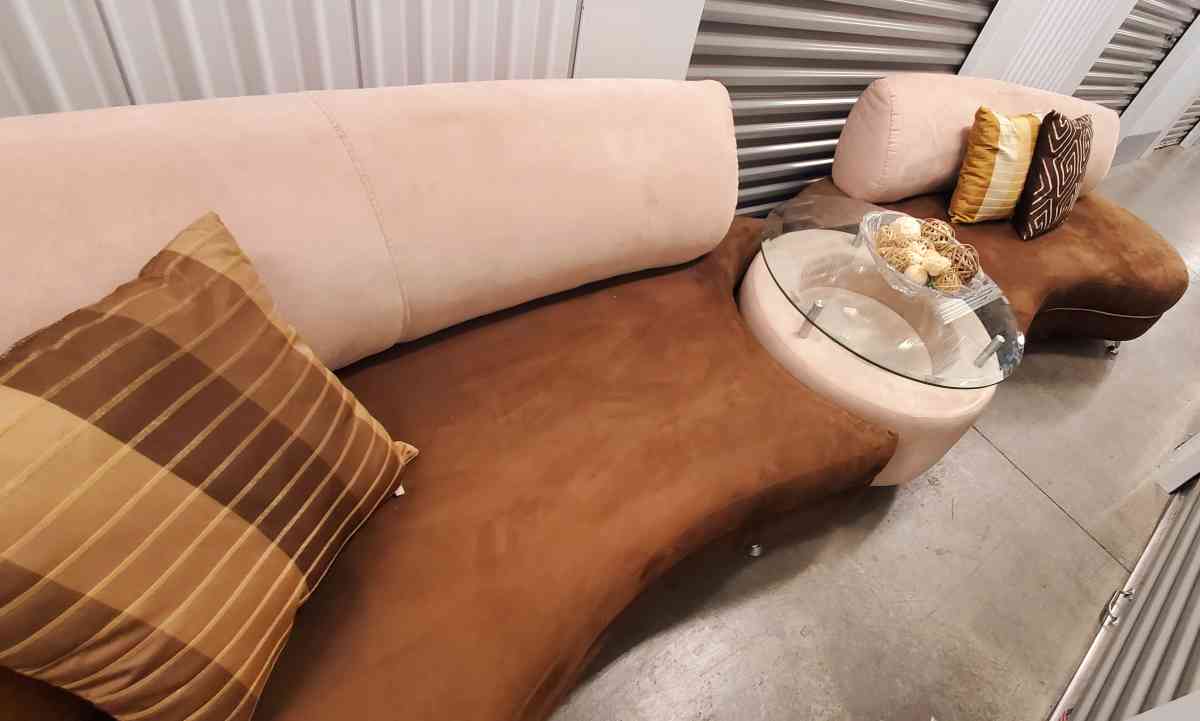 2 long curved sofas with matching table - Henderson, Nevada - FleaMarketBay