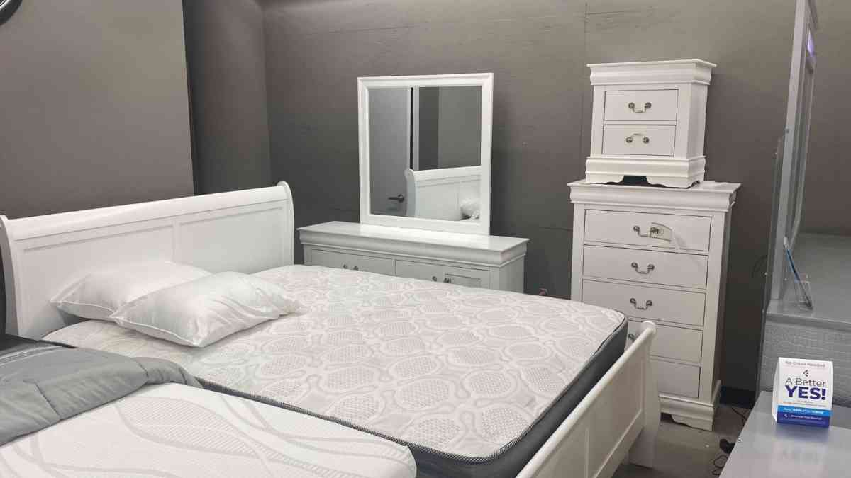 Louis Phillip white  Queen Bedroom Group  Queen Bed Dresser - Houston, Texas - FleaMarketBay