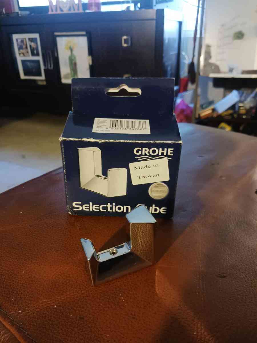 bathroom hardware - Sacramento, California