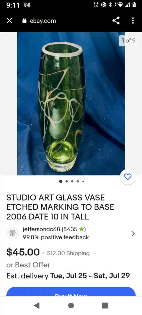 beautiful 2 each vintage hand blown glass vases - Houston, Texas - FleaMarketBay