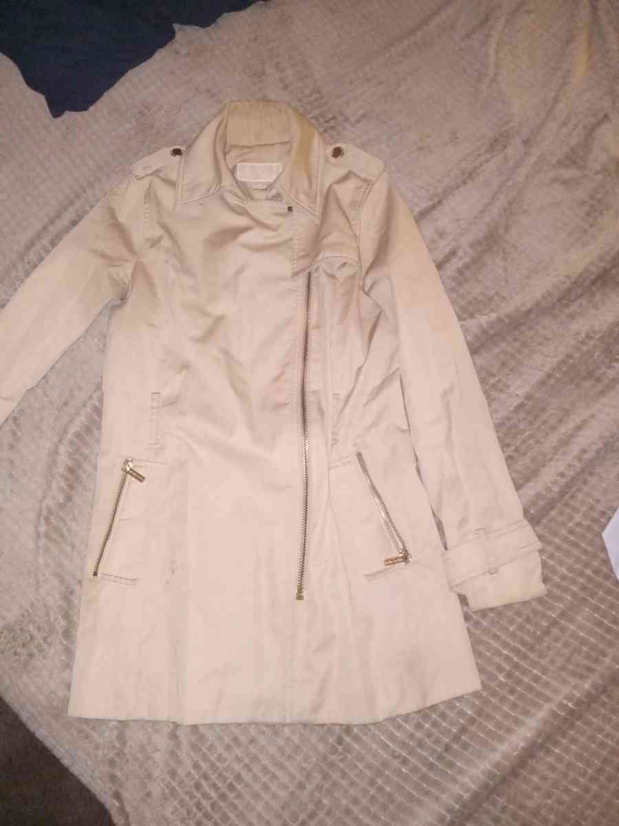 Michael kors trench coat - Highlands, Texas - FleaMarketBay