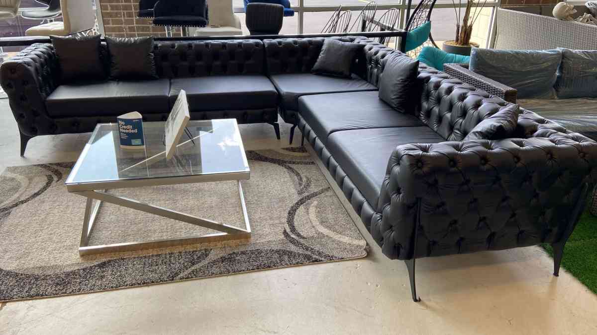 SPECIAL PRICE ONLY ON THIS MONTH pandora blck  sectional sla - Houston, Texas - FleaMarketBay