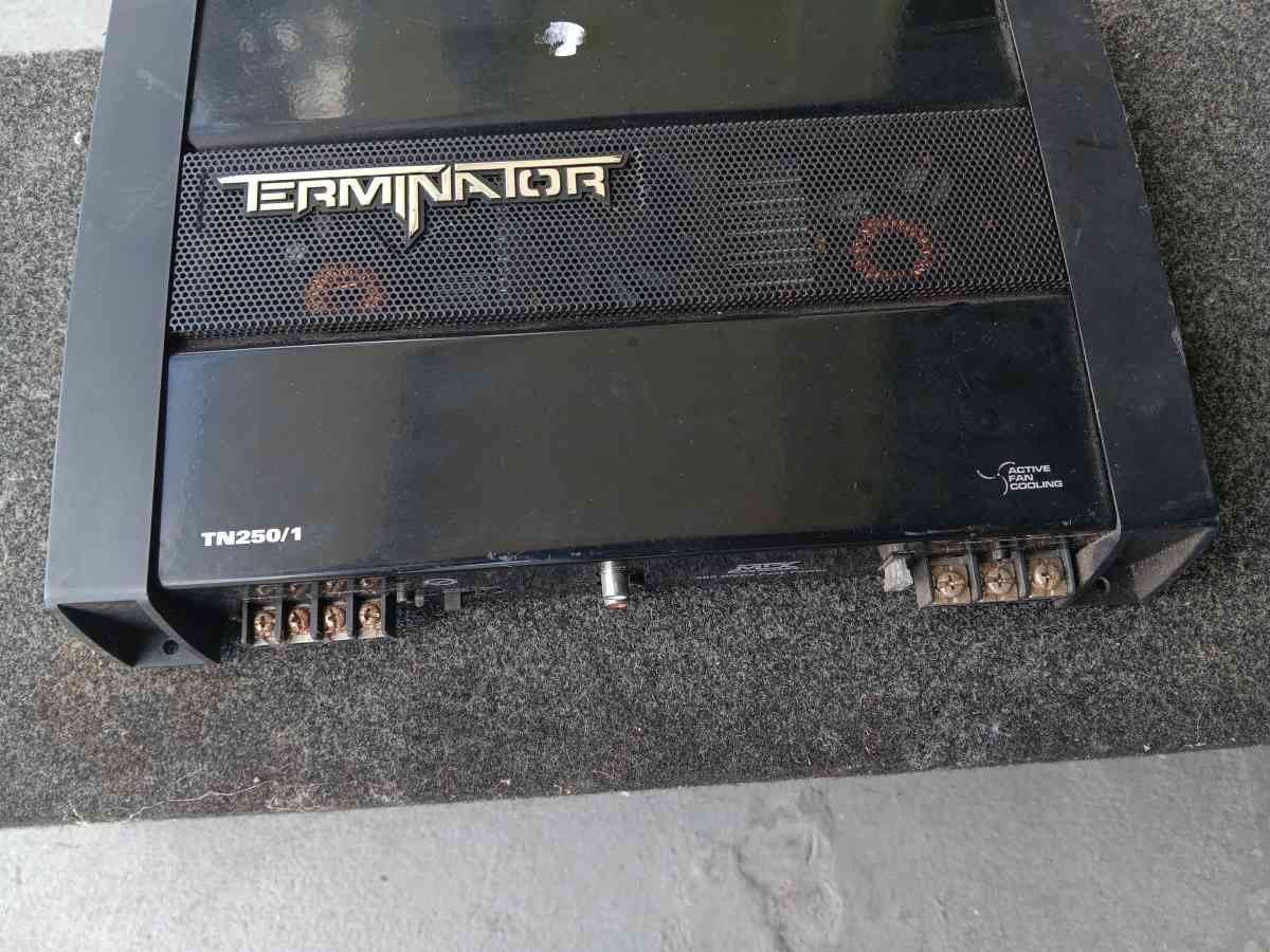 Terminator Amp and speakers - Deltona, Florida - FleaMarketBay