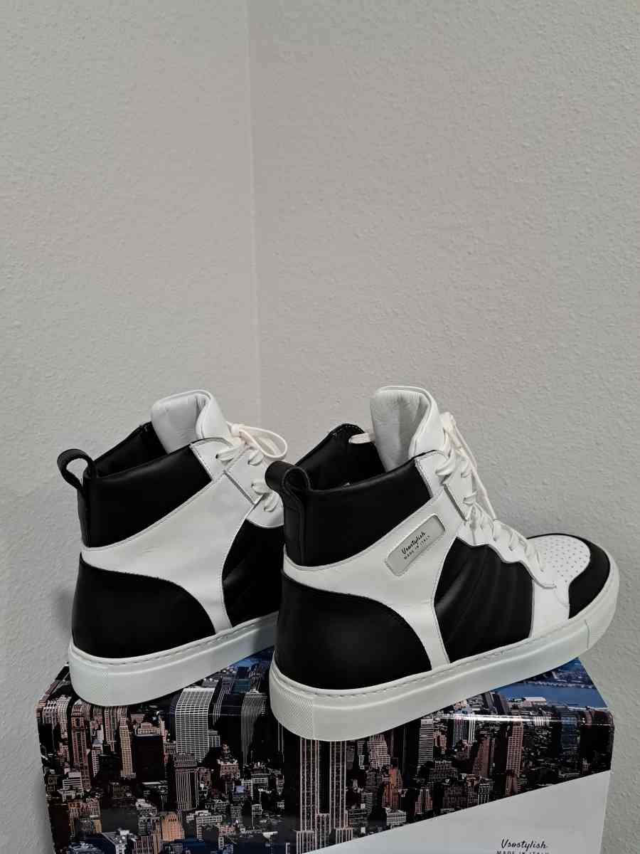 Retro Basketball Shoes - Anaheim, California - FleaMarketBay