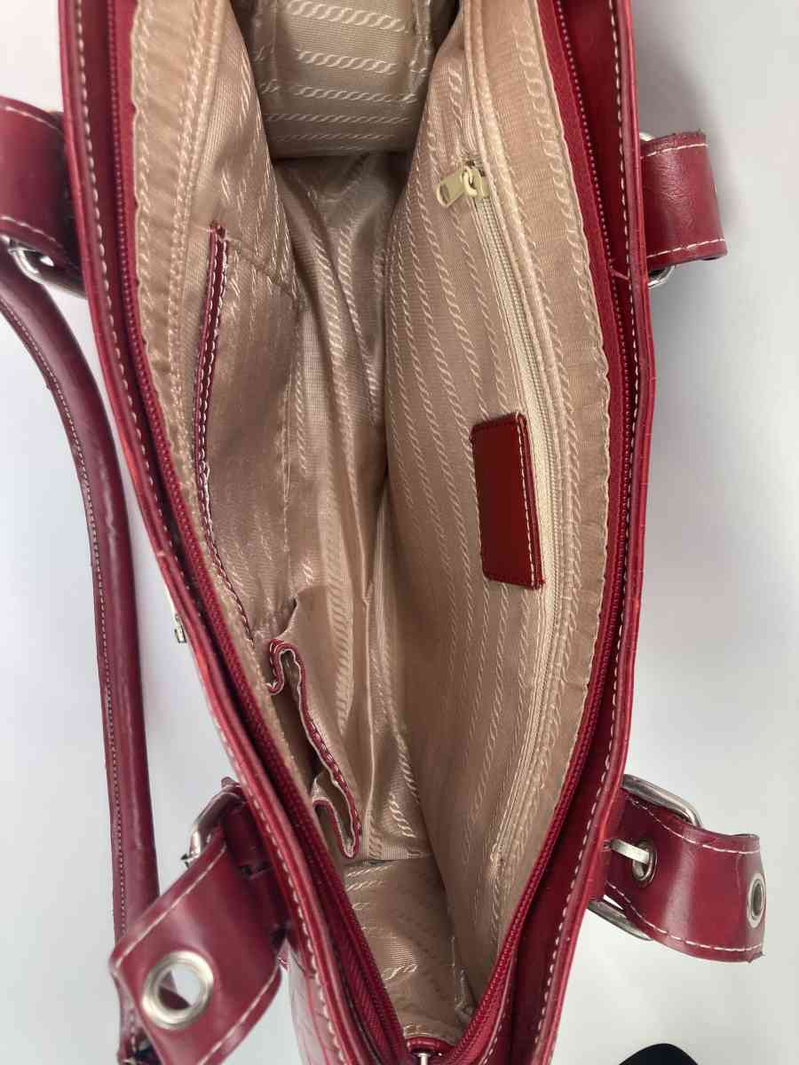 Prada purse - Du Bois, Pennsylvania - FleaMarketBay