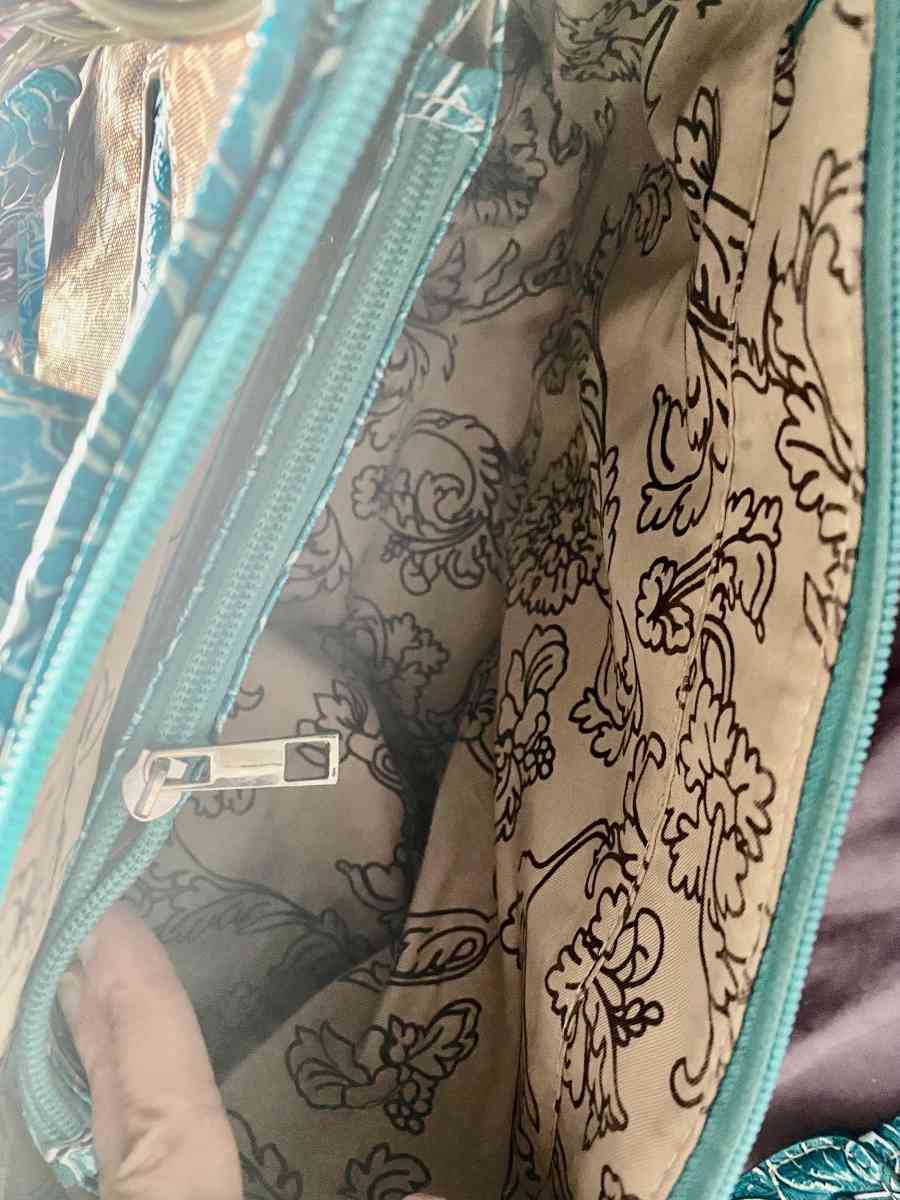 camo purse with a camo wallet - Hedgesville, West Virginia - FleaMarketBay