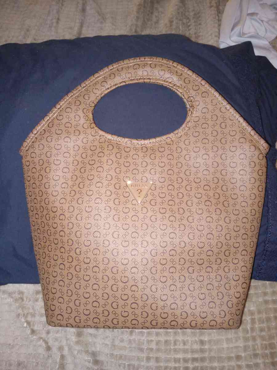 Guess purse - Highlands, Texas