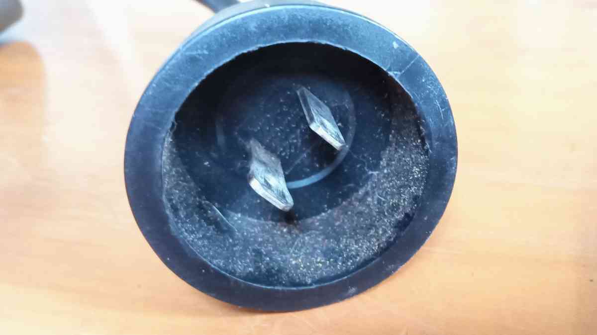 16in Remington electric chainsaw - Akron, Ohio - FleaMarketBay