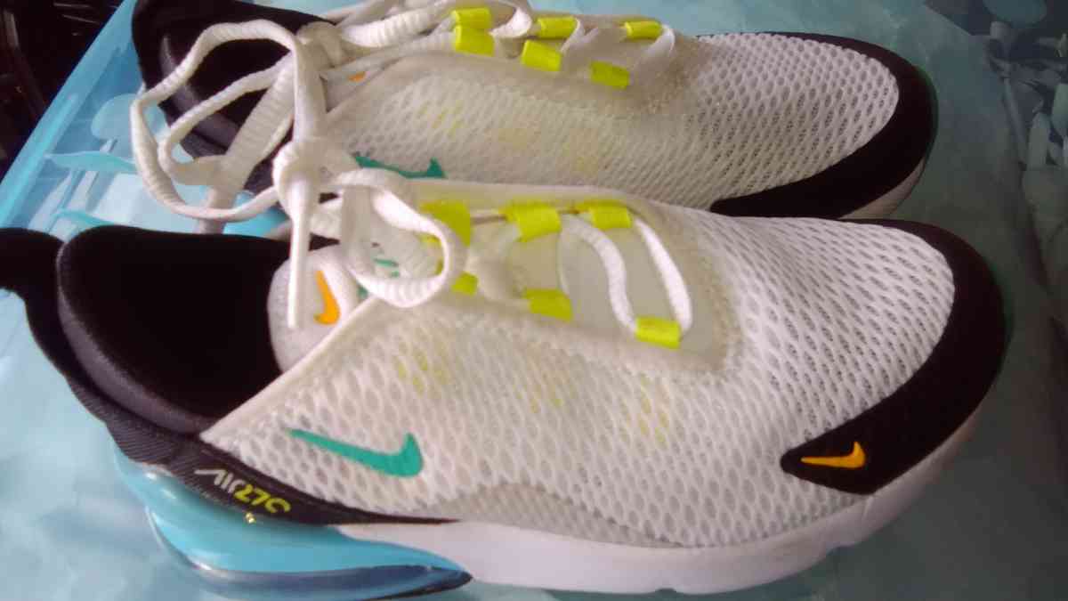 Nike Air Max 270 sneakers  kids - Deltona, Florida - FleaMarketBay