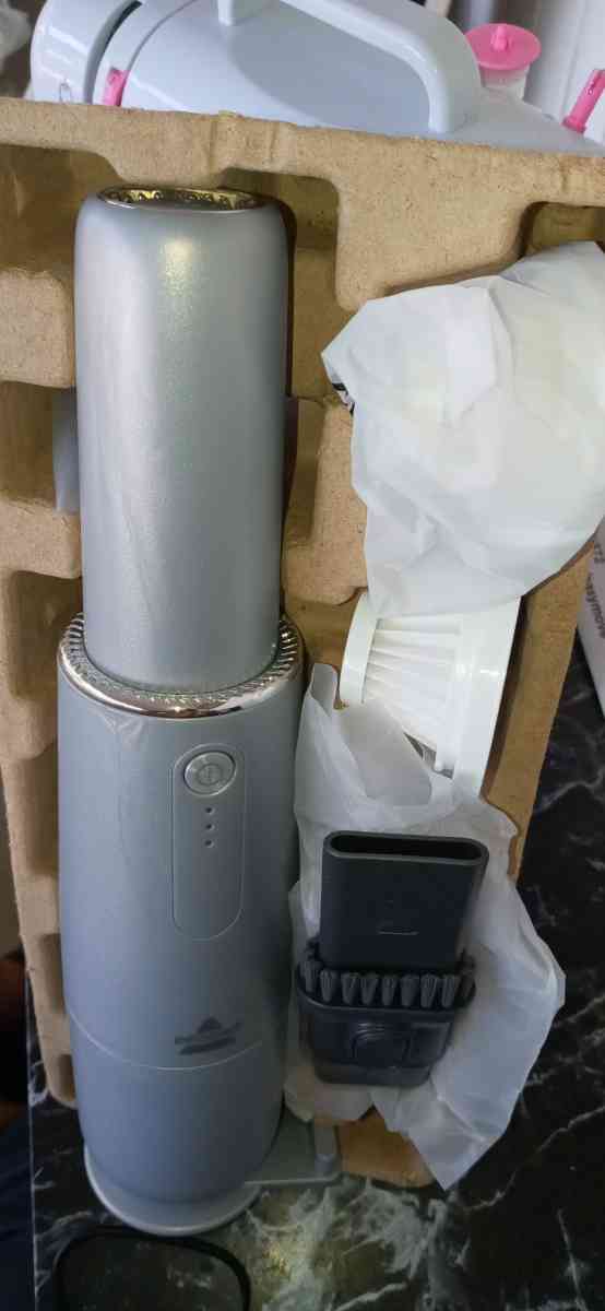 Rechargeable Vacuum Cleaner - Edinburg, Texas