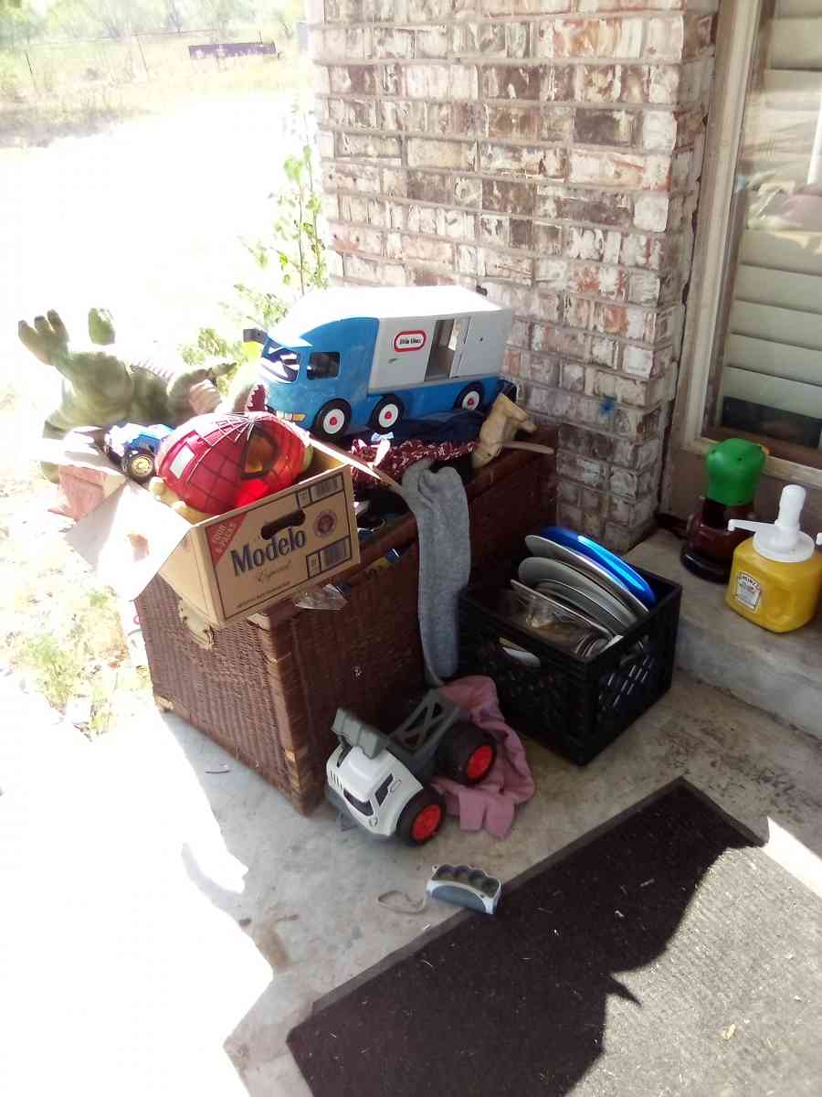 toys toys and more toys mostly boys - Haslet, Texas - FleaMarketBay