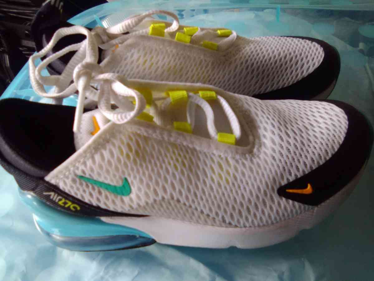 Nike Air Max 270 sneakers  kids - Deltona, Florida - FleaMarketBay