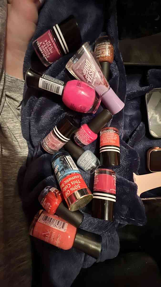 nail polish - Butler, Ohio