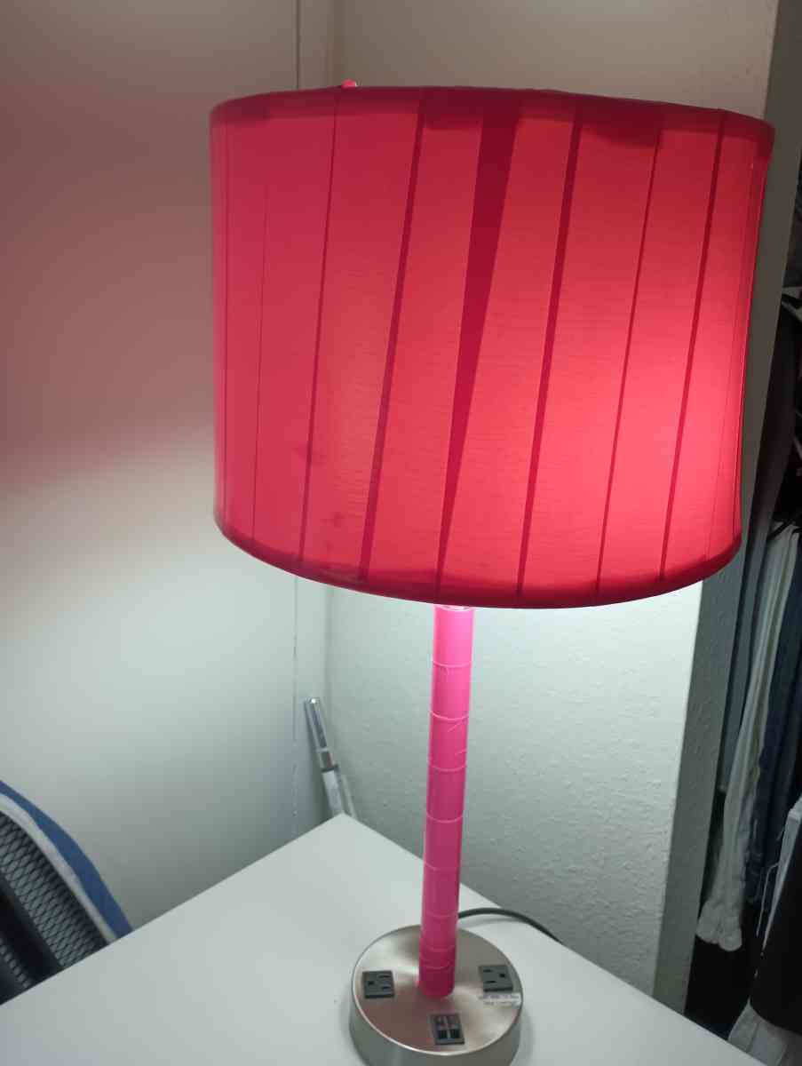 pink and chrome lamp - Fort Lauderdale, Florida - FleaMarketBay