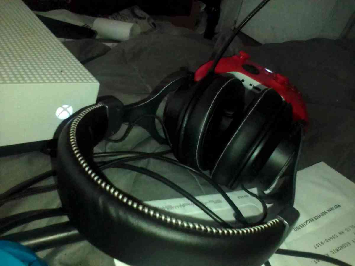 Xbox One S - Minneapolis, Minnesota - FleaMarketBay