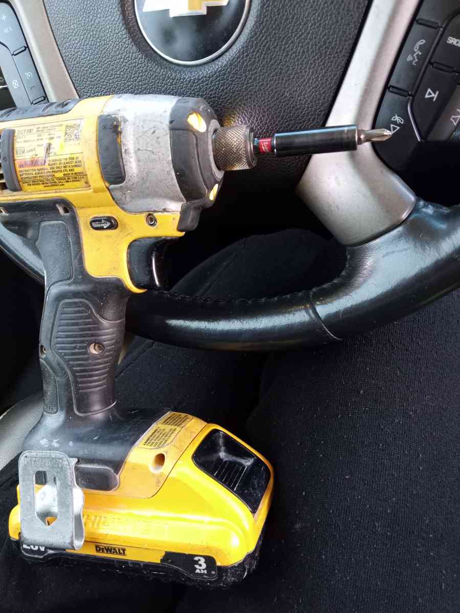 20 volt DeWalt drill - Costa Mesa, California - FleaMarketBay