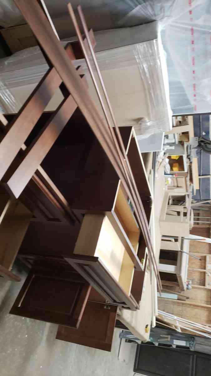 New bathroom vanity cabinets and desk set - Montclair, California - FleaMarketBay