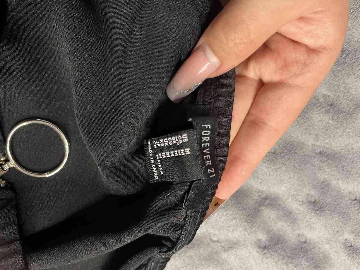 crop top - Addieville, Illinois