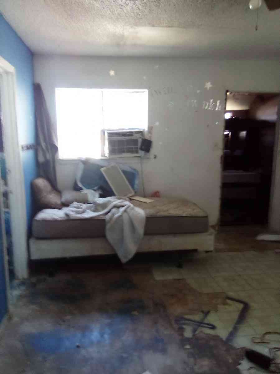 I am selling this stuff that can be put in the office like - Haslet, Texas - FleaMarketBay