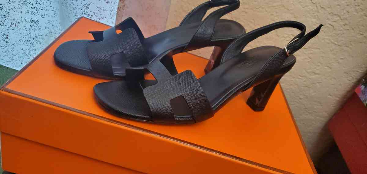 shoes size 6 half - Mission Viejo, California