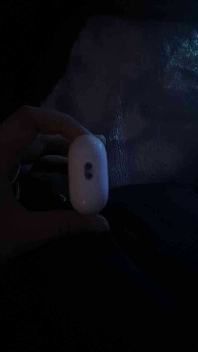 air pods pros - Texas City, Texas - FleaMarketBay