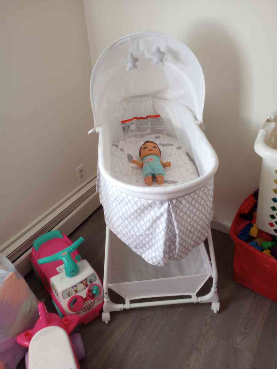 two bedroom apartment everything must go 2000 - Lebanon, Ohio - FleaMarketBay