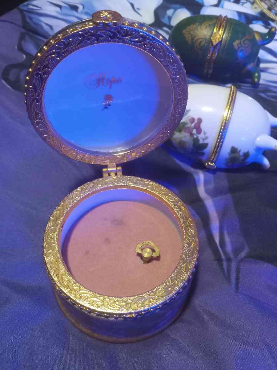 hope musical box - Taylorsville, North Carolina