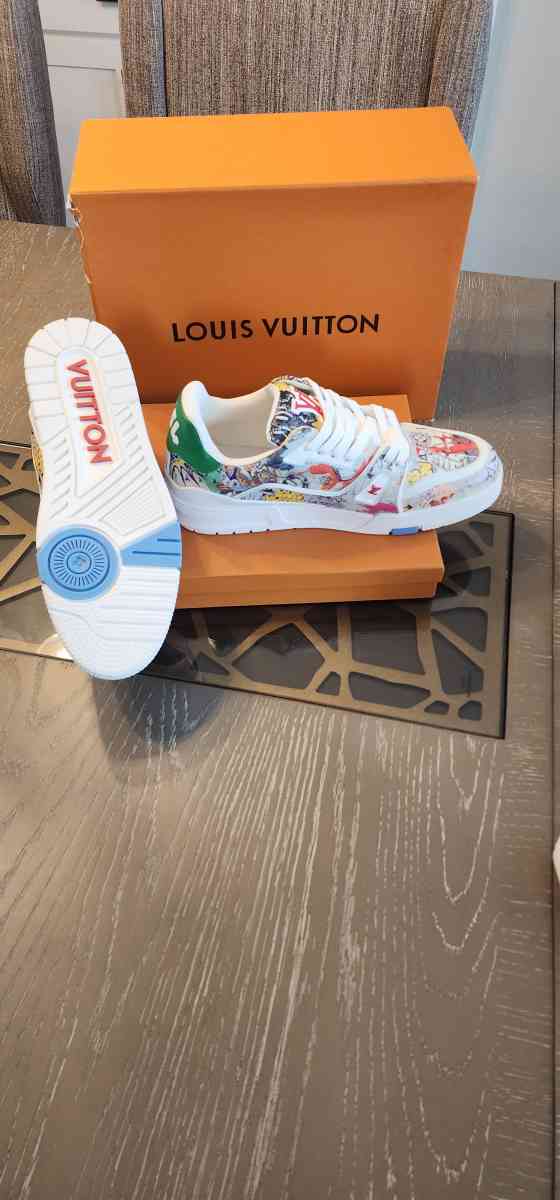 Louis Vuitton Sneakers - Minneapolis, Minnesota - FleaMarketBay