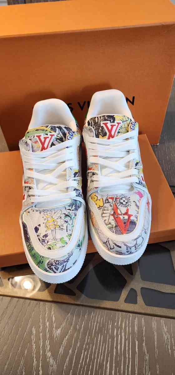 Louis Vuitton Sneakers