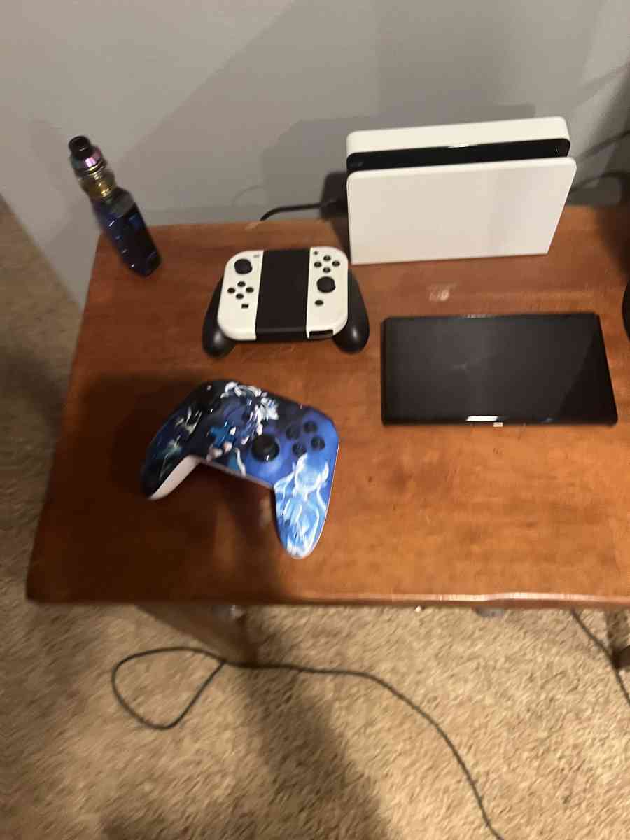 Nintendo switch bundle - Altamonte Springs, Florida - FleaMarketBay