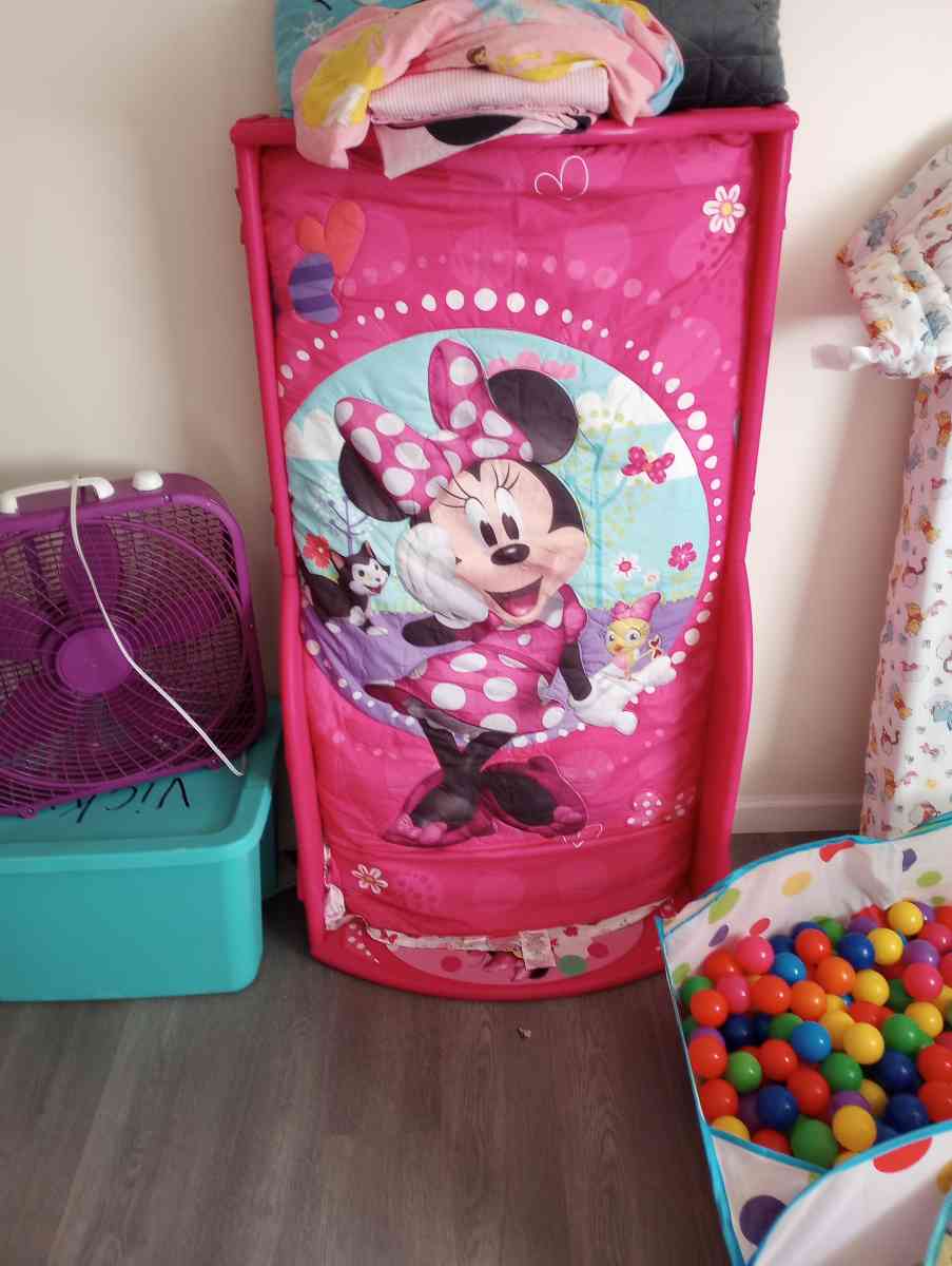 two bedroom apartment everything must go 2000 - Lebanon, Ohio - FleaMarketBay