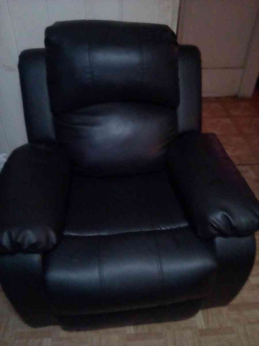 3 piece black leather recliner sofa set - Houston, Texas - FleaMarketBay