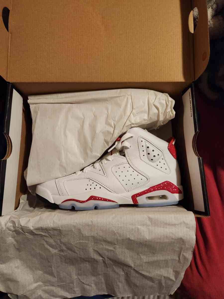 Jordans - Commerce City, Colorado - FleaMarketBay