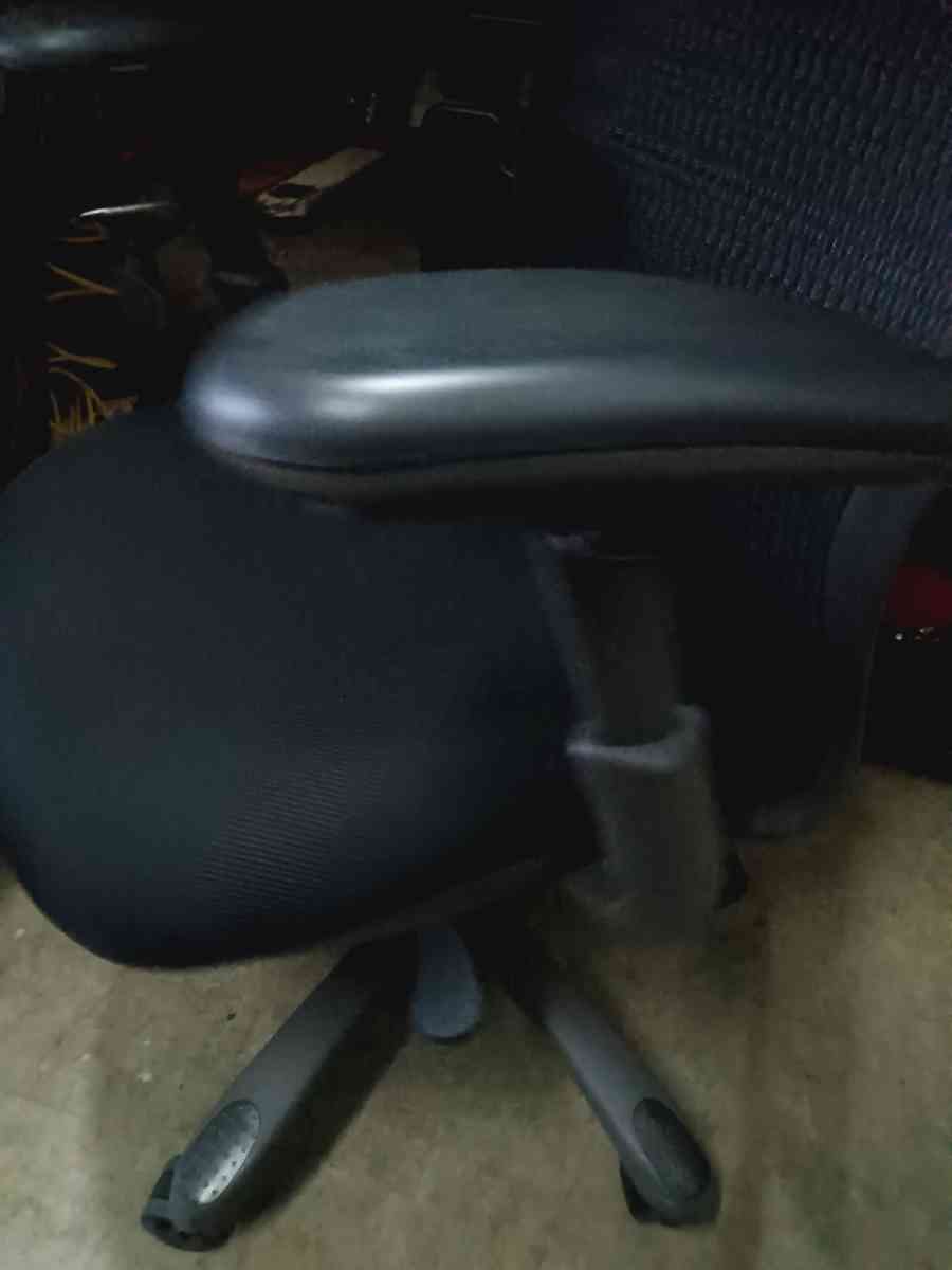 executive office chair - Manassas, Virginia - FleaMarketBay