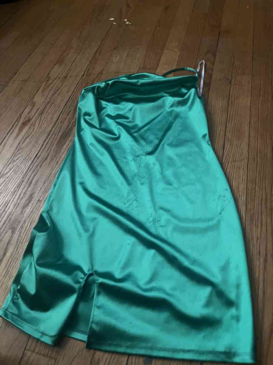 dresses - Addieville, Illinois - FleaMarketBay