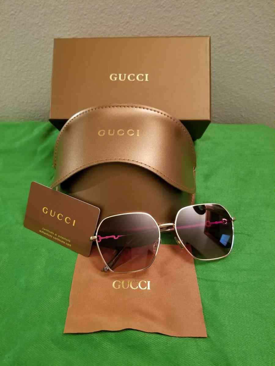 sunglasses - Renton, Washington