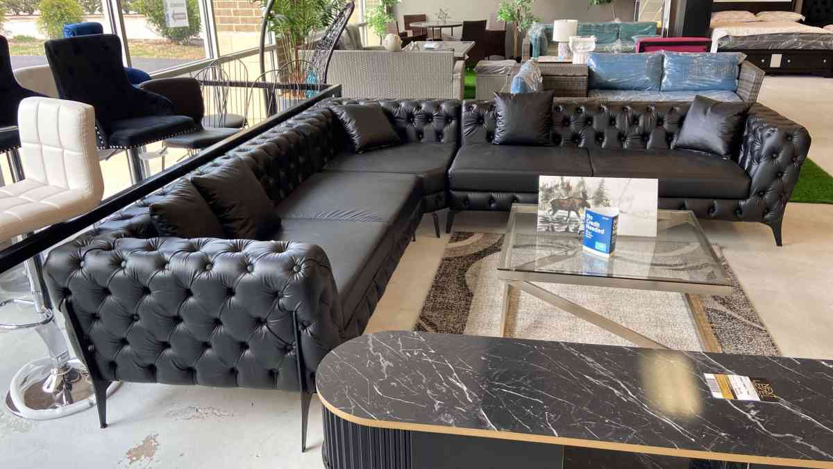 SPECIAL PRICE ONLY ON THIS MONTH pandora blck  sectional sla - Houston, Texas