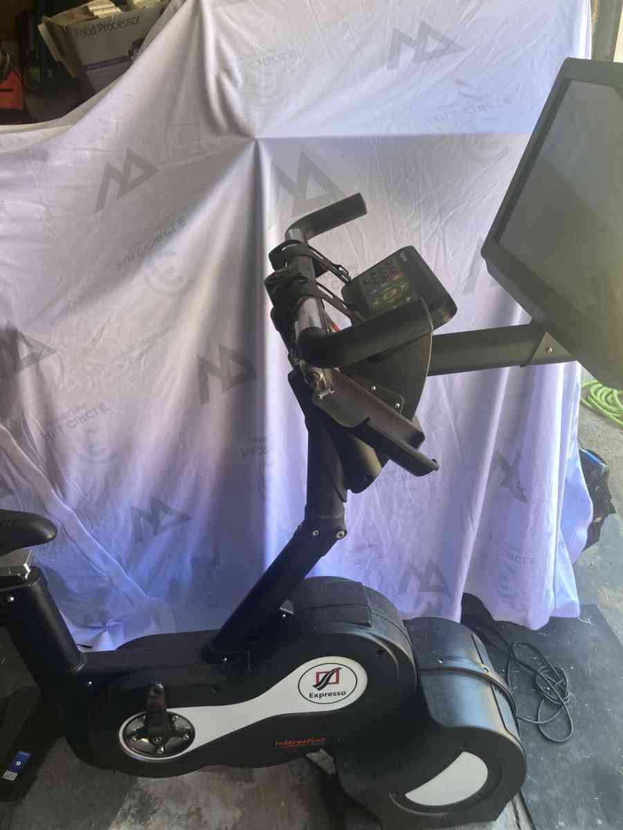 Expresso S3u Interactive Upright Exercise Bike - Yukon, Oklahoma - FleaMarketBay