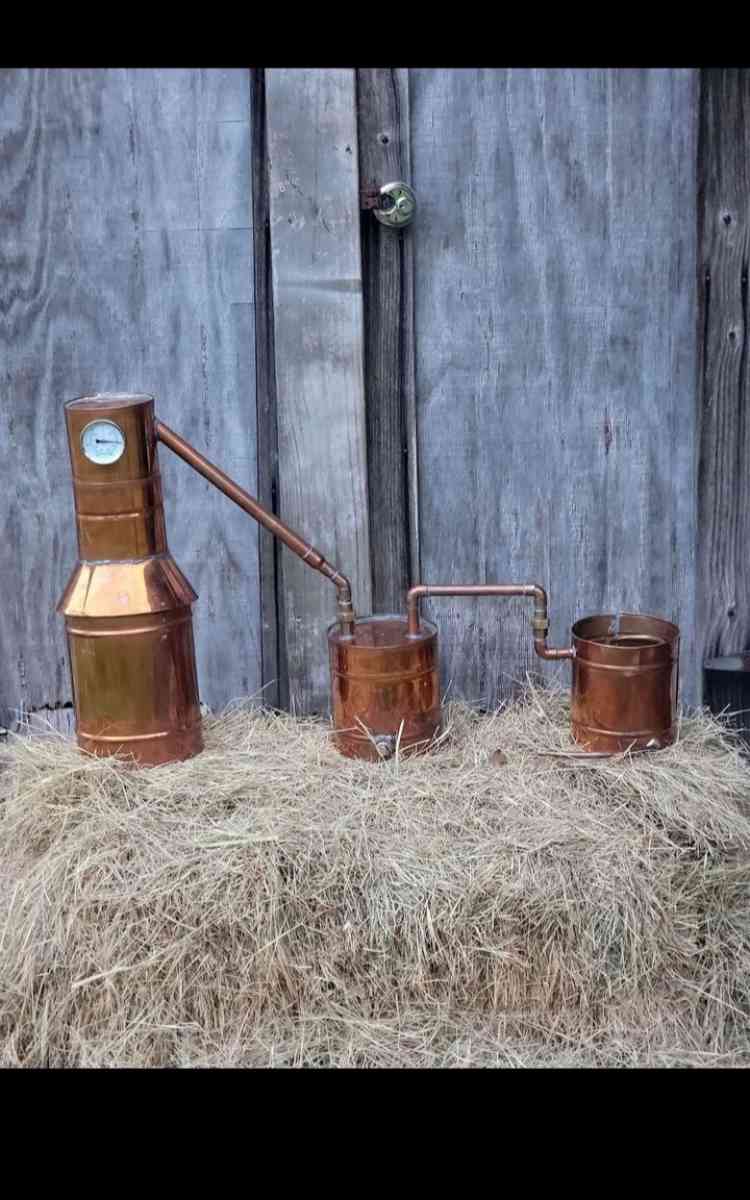 3 GALLON WATER DISTILLATION UNIT - Moultrie, Georgia - FleaMarketBay