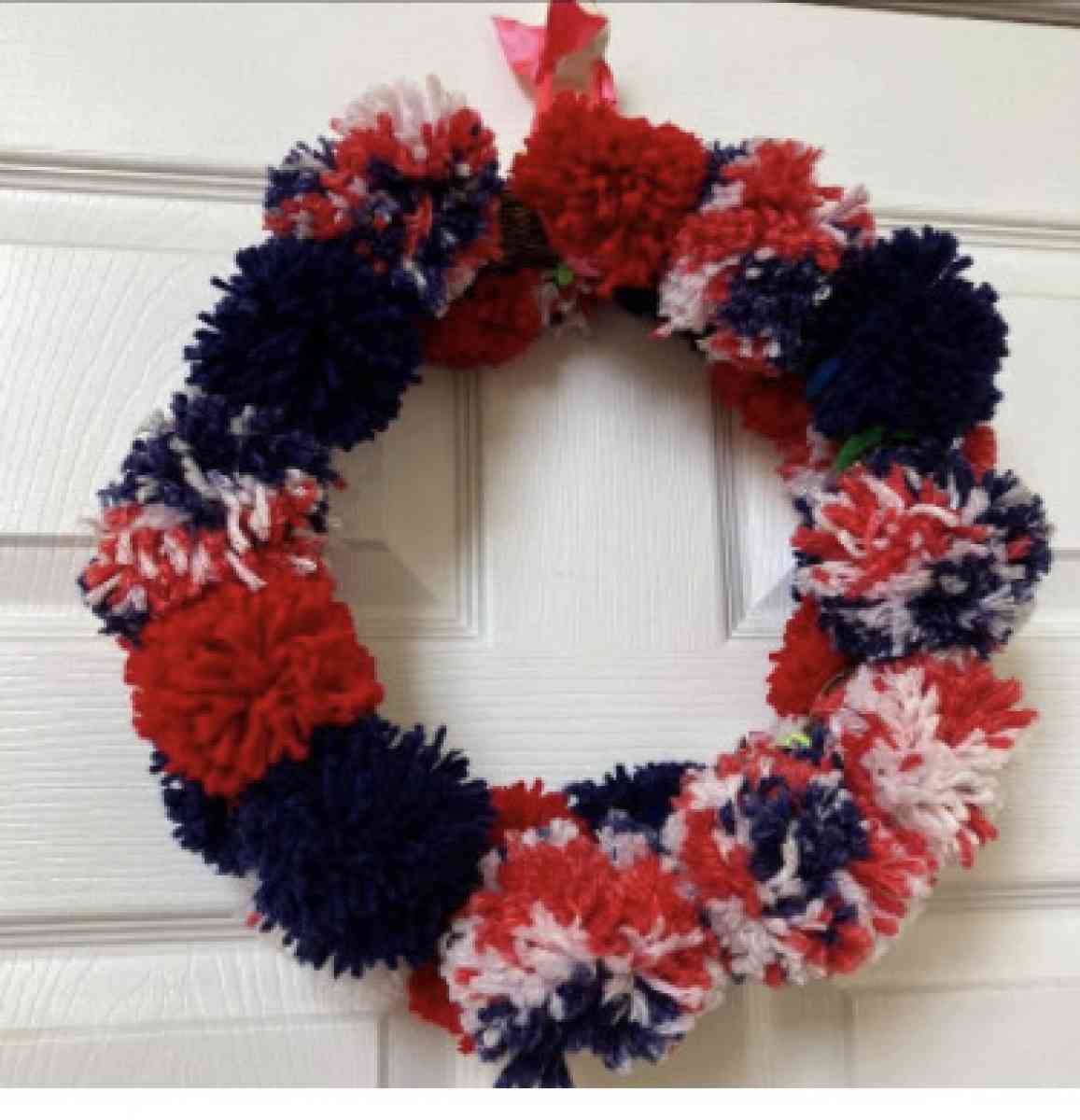 Homemade Pom Pom Wreath Cash Only Pick up in Lagrange - Lagrange, Ohio