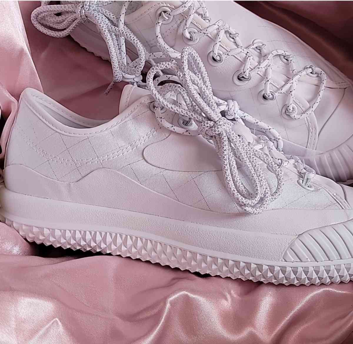 Converse Slam Jam Bosey - Abington, Pennsylvania - FleaMarketBay