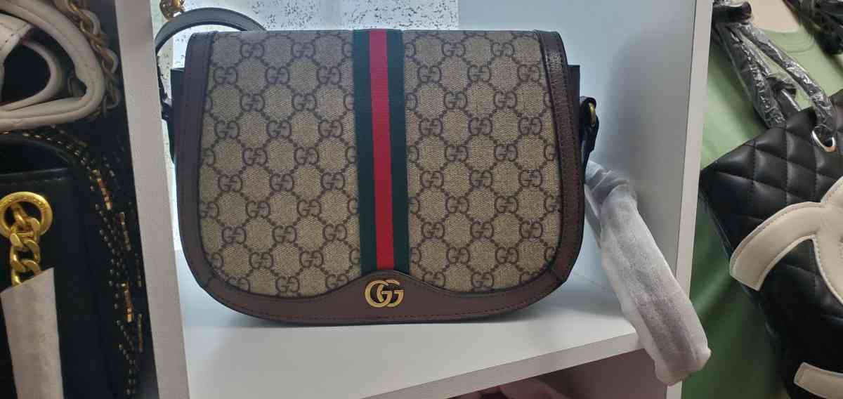 shoulder bag cheryline - Mission Viejo, California - FleaMarketBay