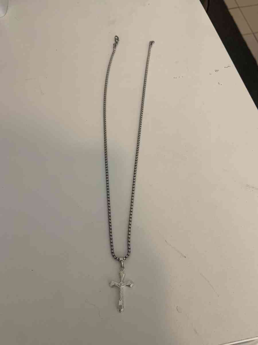 cross chain - Everett, Washington