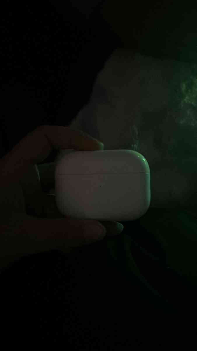 air pods pros - Texas City, Texas - FleaMarketBay