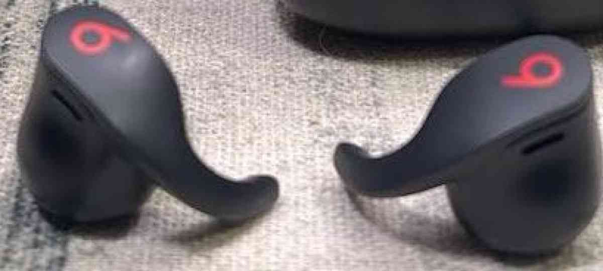 DrDre beats earphones - Arizona City, Arizona - FleaMarketBay