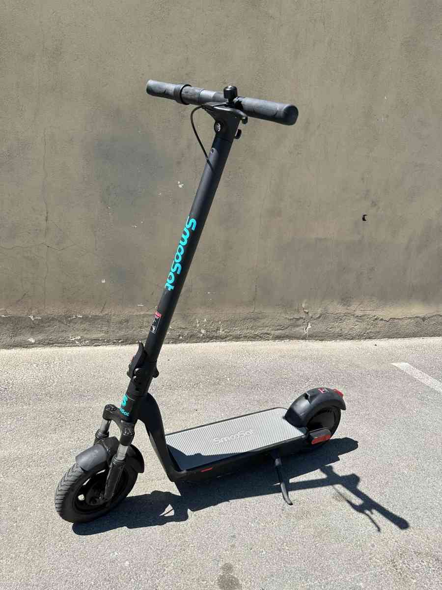 Electric Folding Scooter APP control 30 Miles Real Range Up - Claremont, California - FleaMarketBay