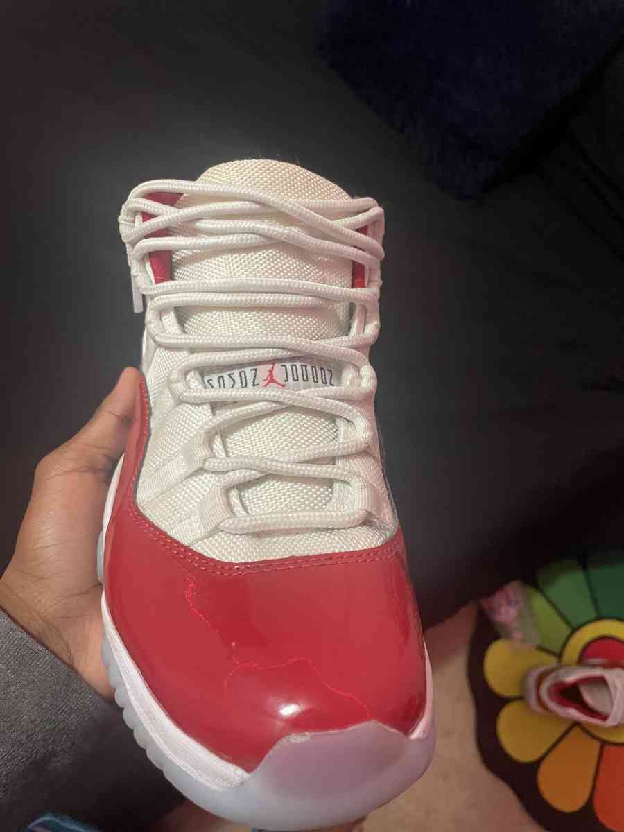 cherry 11 size 7 - Statesville, North Carolina - FleaMarketBay