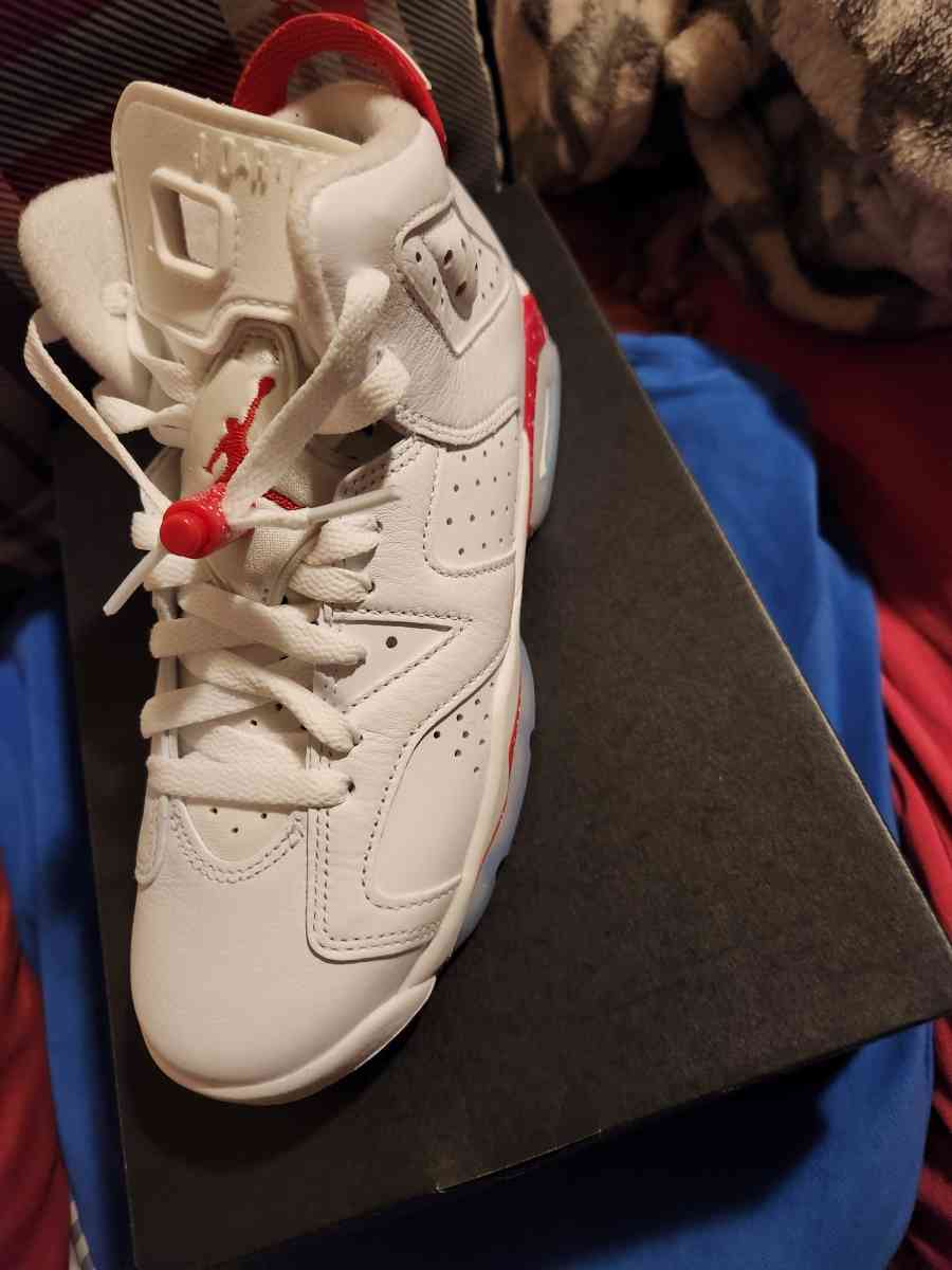 Jordans - Commerce City, Colorado - FleaMarketBay