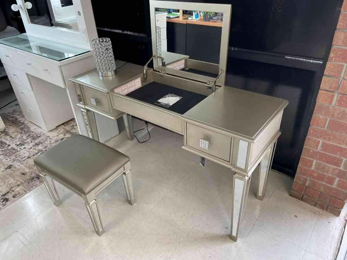 Ashley vanity we have delivery  today 49 Price 599 - Houston, Texas - FleaMarketBay