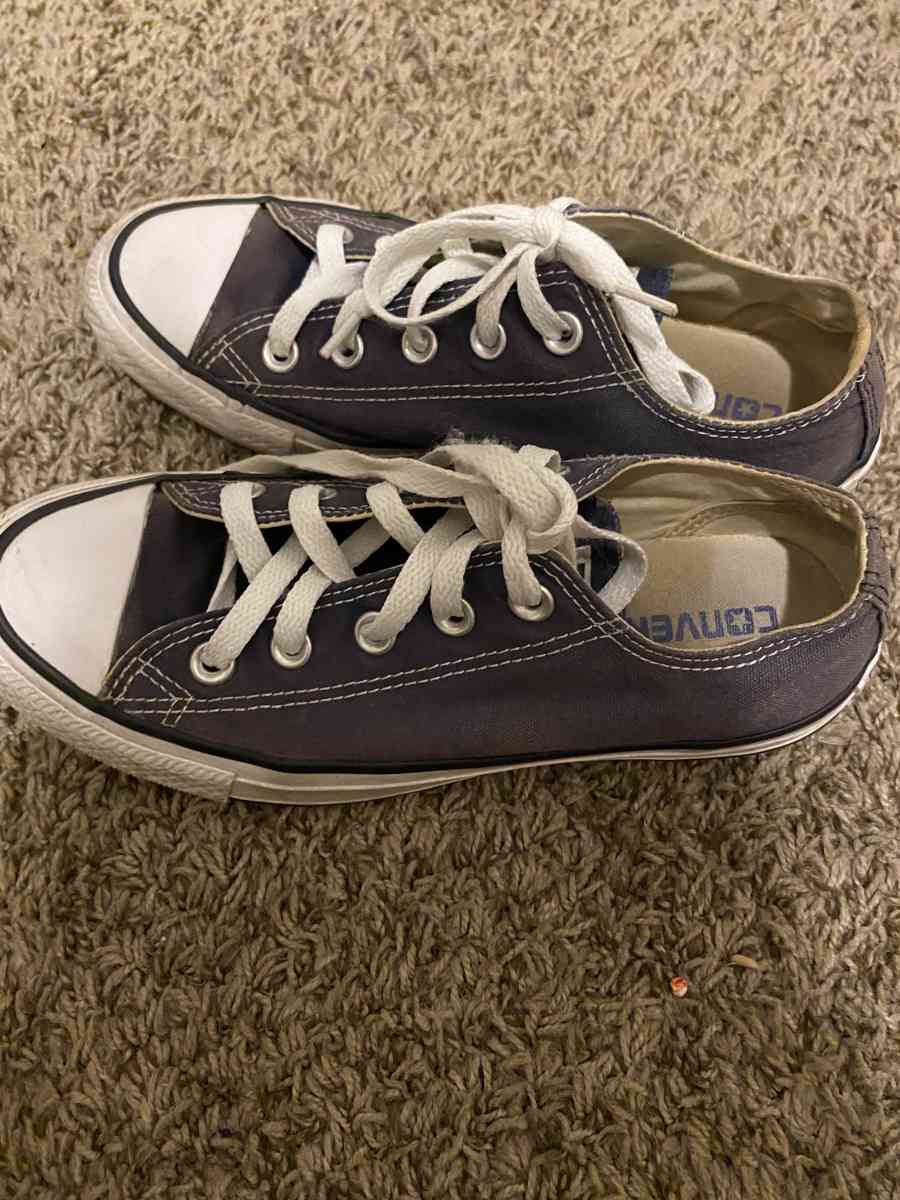 blue converse - Dayton, Ohio - FleaMarketBay